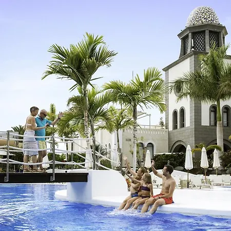 Maria Otel Costa Adeje